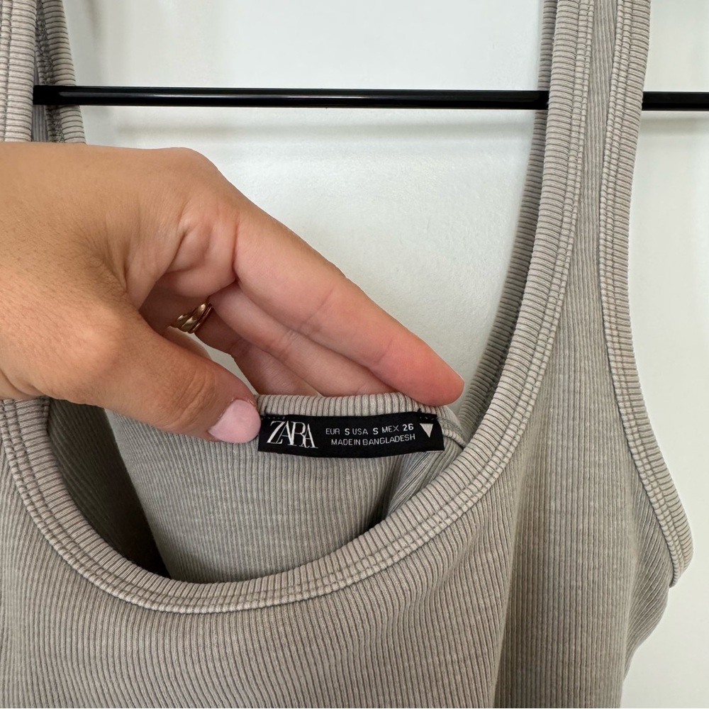 Zara Ribbed Crop Top - Picture 3 of 3